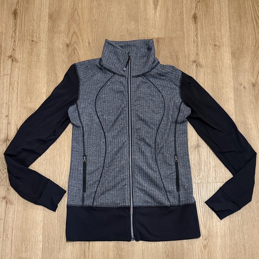 Lululemon Nice Asana Gray & Black Herringbone Zip-Up Jacket Size 8